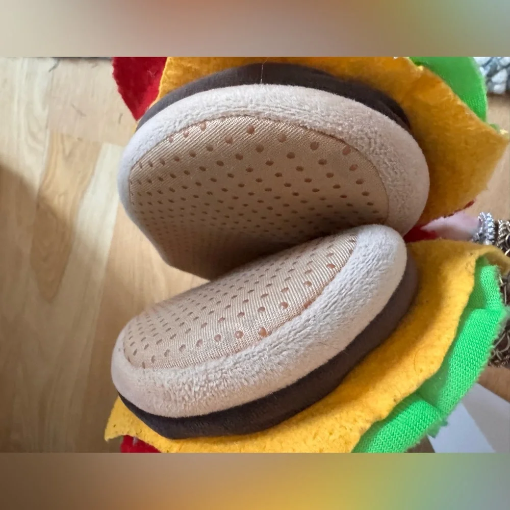 J‎ Crew Crewcuts Unisex Hamburger Slippers
